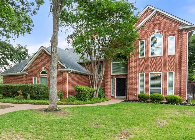 Property at 1304 Brook Arbor Dr, Mansfield, TX 76063, 4 beds, 3 baths