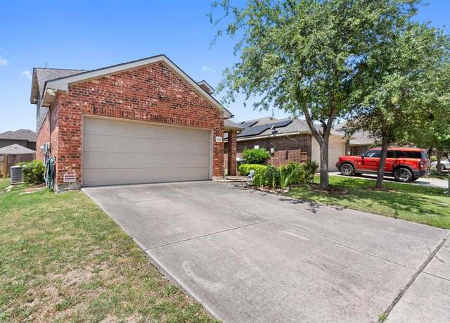 Property at 1213 Alder Tree Ln, Royse City, TX 75189, 4 beds, 2.5 baths