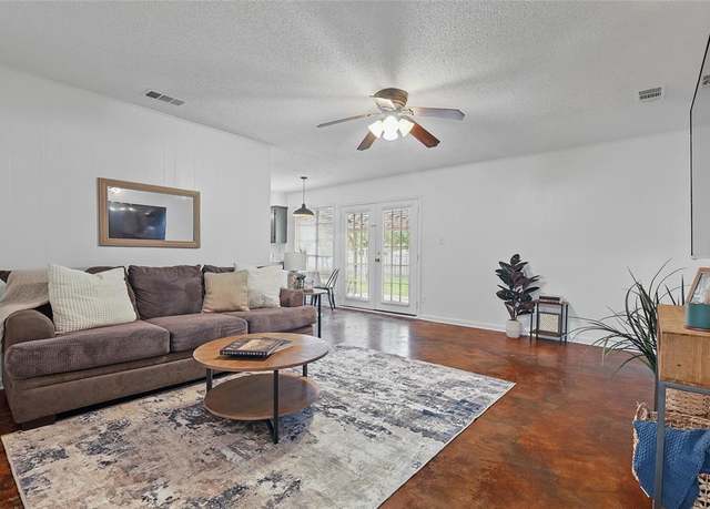 Property at 2024 Bowling Green St, Denton, TX 76201, 4 beds, 2 baths