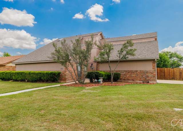 Property at 1301 Weavers Way, Abilene, TX 79602, 2 beds, 2 baths