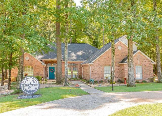 Property at 1644 Pineview Ln, Hideaway, TX 75771, 4 beds, 4.5 baths