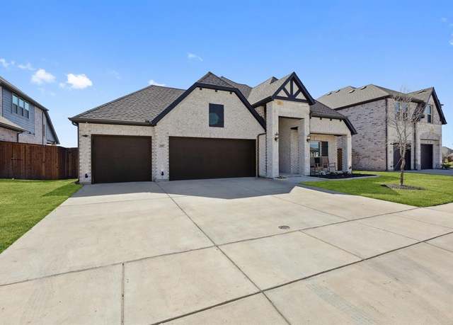 Property at 2107 Ozarks Ct, Forney, TX 75126, 4 beds, 3 baths