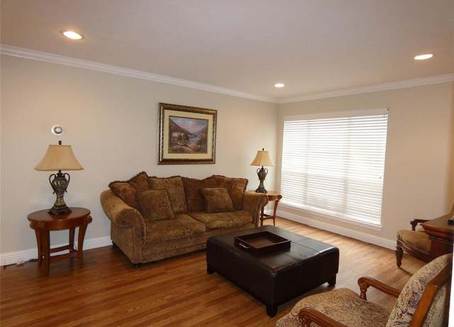 Property at 10534 Stone Canyon Rd #111, Dallas, TX 75230, 1 bed, 1 bath