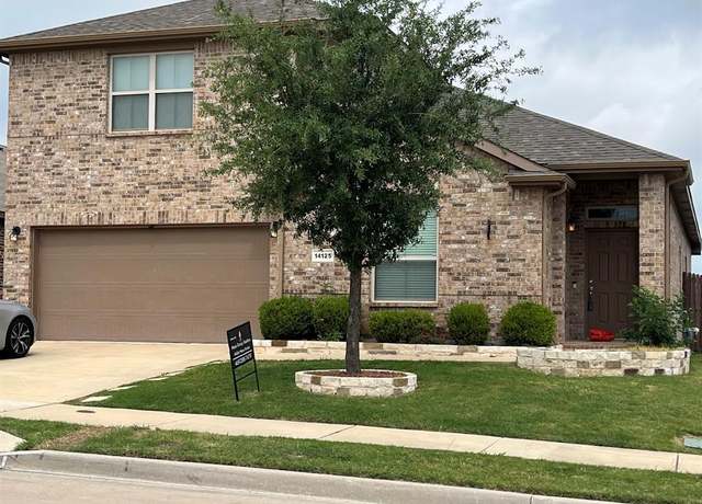 Property at 14125 Rabbit Brush Ln, Fort Worth, TX 76052, 5 beds, 3 baths