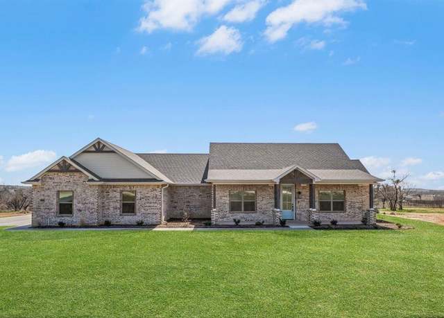 Property at 405 Red Roan Rdg, Brock, TX 76087, 4 beds, 2.5 baths