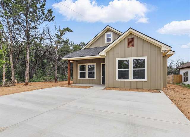 Property at 3611 War Paint Trl, Granbury, TX 76048, 3 beds, 2 baths