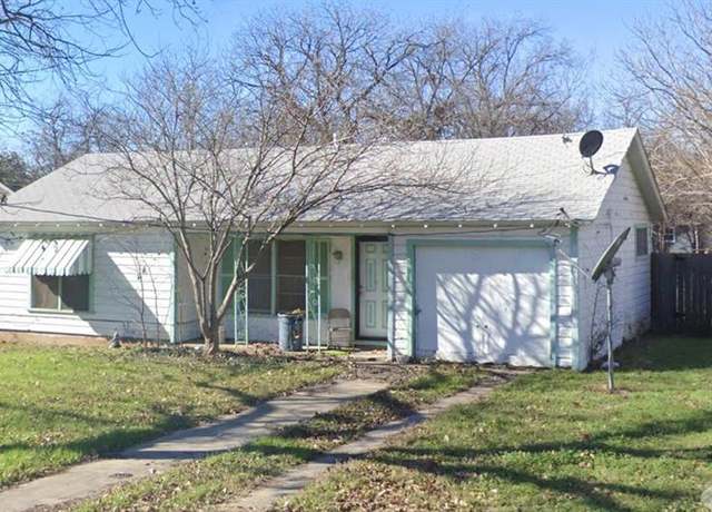 Property at 2616 Cravens Rd, Fort Worth, TX 76112, 3 beds, 1 bath