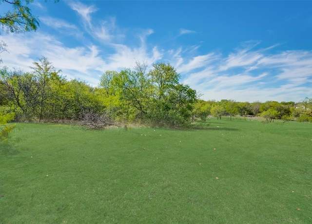 Property at 1016 Mallard Pointe Dr, Grand Prairie, TX 75104