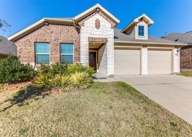 Property at 2408 Buchanan Ln, Forney, TX 75126, 4 beds, 3 baths