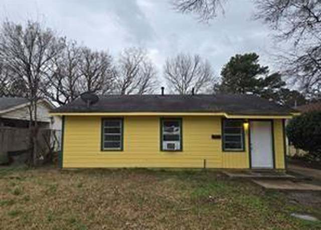 Property at 613 Melrose St, Shreveport, LA 71106, 3 beds, 1 bath
