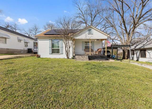 Property at 1505 W Johnson St, Denison, TX 75020, 3 beds, 1 bath