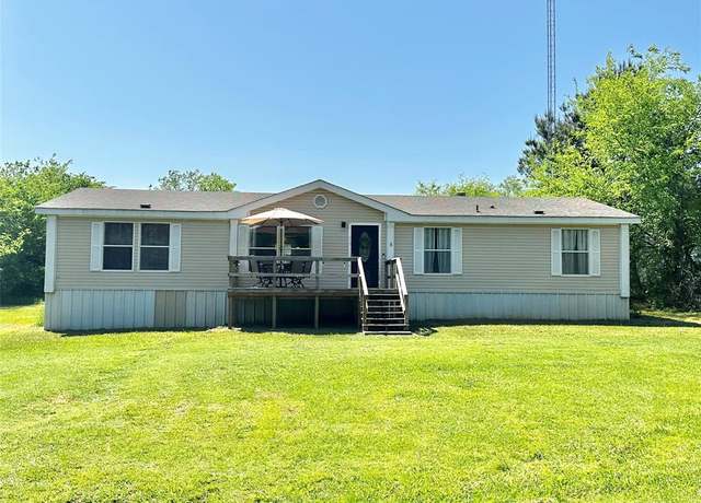 Property at 19585 County Road 481, Lindale, TX 75771, 4 beds, 2 baths
