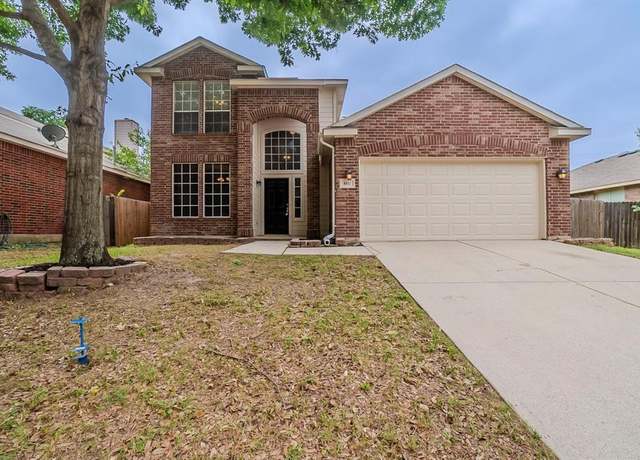 Property at 4617 Barnhill Ln, Fort Worth, TX 76135, 3 beds, 2.5 baths