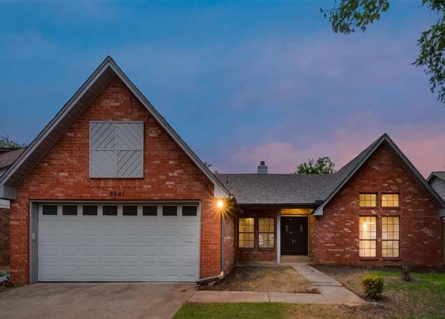Property at 3301 Cliffview Dr, Corinth, TX 76210, 4 beds, 2 baths