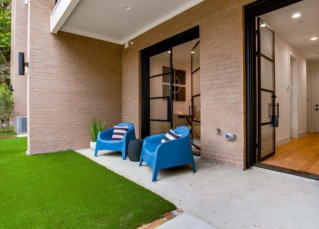 Property at 805 Pavillon St #108, Dallas, TX 75204, 3 beds, 3.5 baths