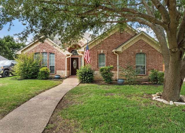 Property at 301 Canterbury Rd, Waco, TX 76712, 3 beds, 2 baths
