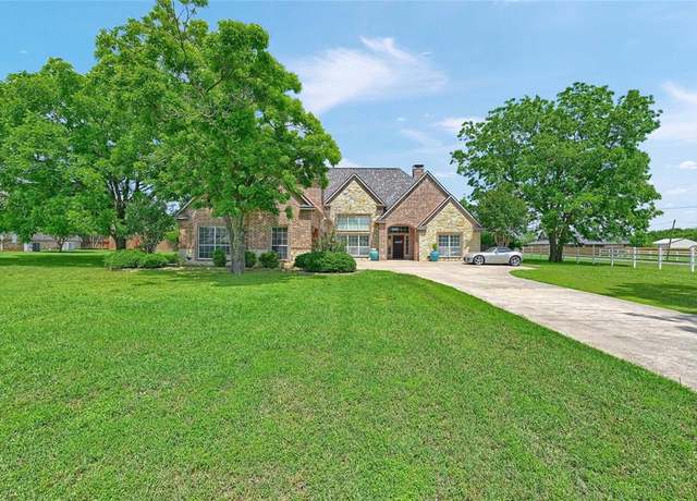 Property at 30 Tananger Springs Dr, Denison, TX 75021, 4 beds, 3.5 baths