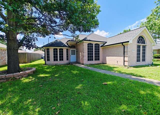 Property at 1308 London Dr, Wylie, TX 75098, 3 beds, 2 baths