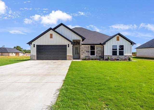 Property at 15564 County Road 434, Lindale, TX 75771, 4 beds, 2 baths