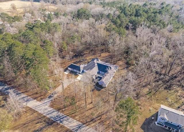 Property at 7417 Weathertop Dr, Shreveport, LA 71107, 6 beds, 5.5 baths