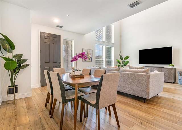 Property at 7220 Panicum Dr, Frisco, TX 75033, 2 beds, 2.5 baths