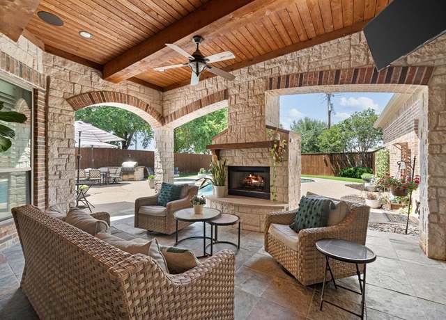 Property at 840 Falcon Ln, Coppell, TX 75019, 5 beds, 4 baths