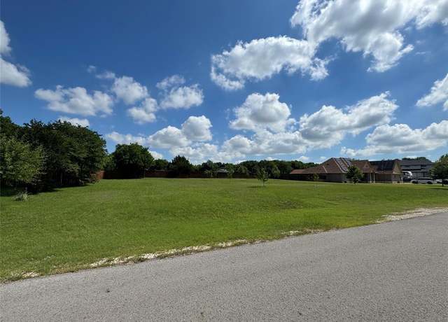 Property at 105 Elmwood Dr, Ovilla, TX 75154