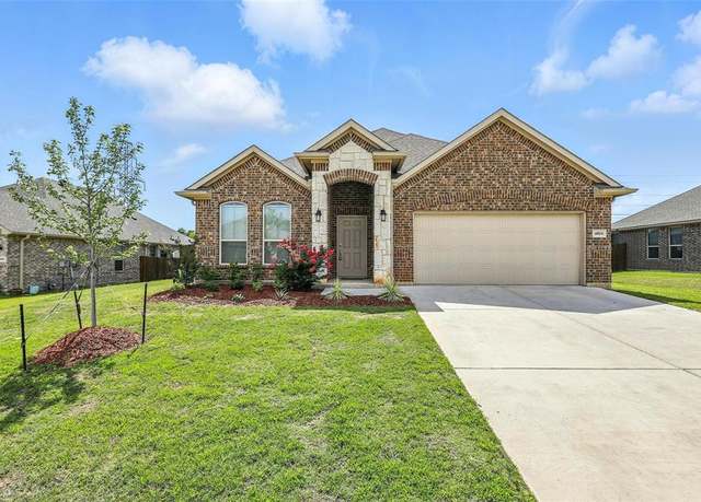 Property at 4004 Bendale Rd, Benbrook, TX 76116, 4 beds, 2 baths