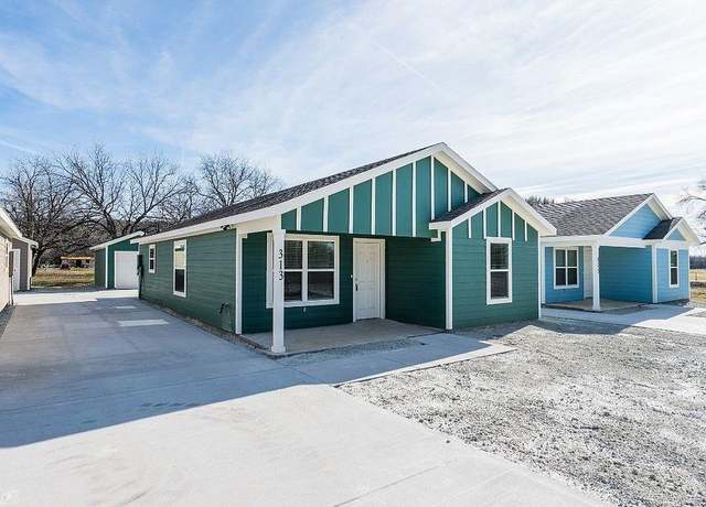 Property at 313 SW 14th Ave, Mineral Wells, TX 76067, 3 beds, 2 baths