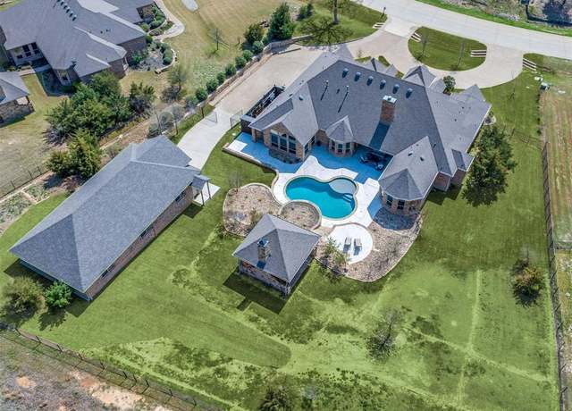 Property at 1450 Forest Hills Dr, Cross Roads, TX 76227, 4 beds, 4 baths