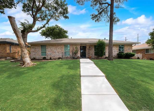 Property at 1574 College Pkwy, Lewisville, TX 75077, 3 beds, 2 baths
