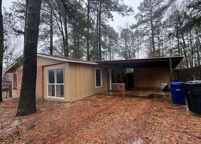 Property at 825 Willow Dr, Shreveport, LA 71118, 3 beds, 1 bath