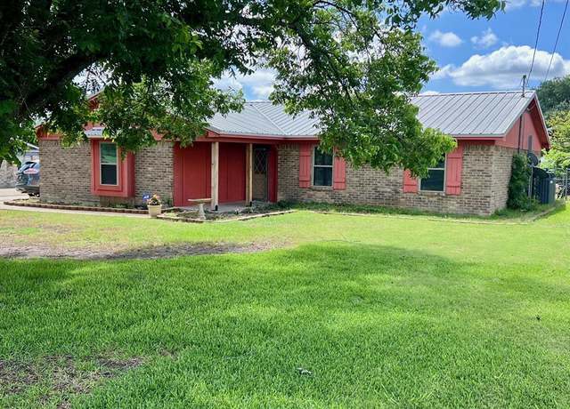 Property at 3377 W Moonlight Dr, Robinson, TX 76706, 3 beds, 2 baths