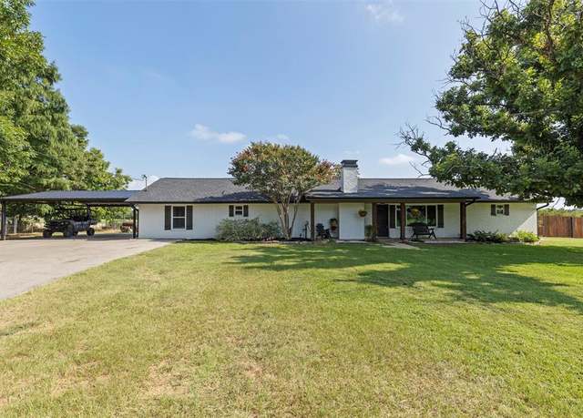 Property at 2310 County Road 312, Cleburne, TX 76031, 5 beds, 2 baths
