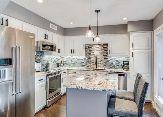 Property at 10562 High Hollows Dr #146, Dallas, TX 75230, 2 beds, 2 baths