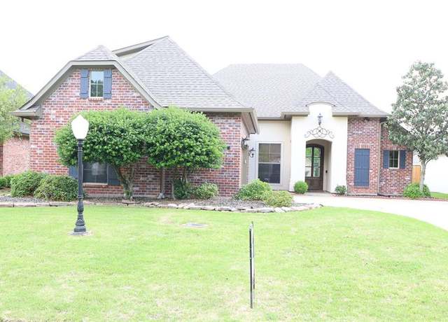 Property at 765 Dumaine Dr, Bossier City, LA 71111, 4 beds, 3 baths
