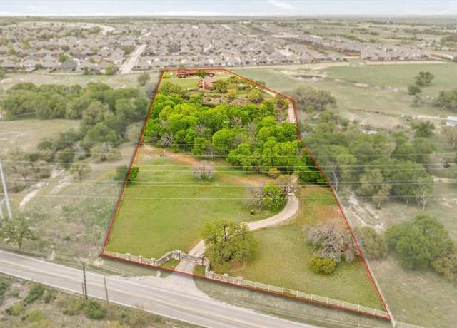 Property at 11720 White Settlement Rd, Fort Worth, TX 76108, 3 beds, 3.5 baths