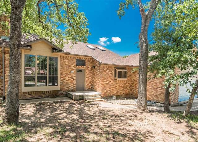 Property at 4300 Hidden Creek Dr, Arlington, TX 76016, 3 beds, 2 baths