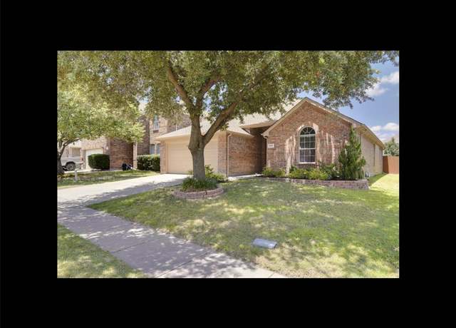 Property at 408 Mystic River Trl, Fort Worth, TX 76131, 4 beds, 2 baths