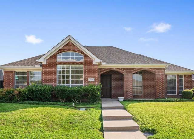 Property at 704 Summit Run, Lewisville, TX 75077, 3 beds, 2 baths