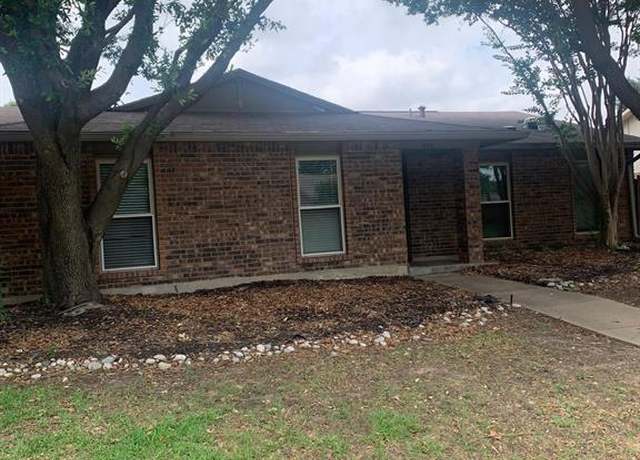 Property at 448 Woodway Dr, Coppell, TX 75019, 3 beds, 2 baths
