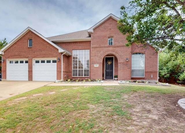 Property at 2202 Hodges Pl, Mansfield, TX 76063, 4 beds, 2.5 baths