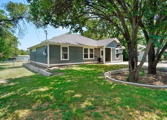 Property at 955 N Mccart St, Stephenville, TX 76401, 3 beds, 2 baths
