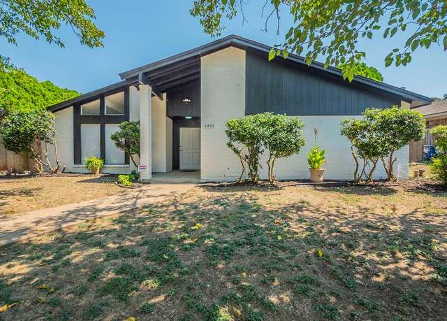 Property at 6801 Loma Vista Dr, Fort Worth, TX 76133, 5 beds, 2 baths