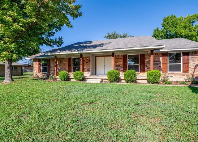 Property at 125 Stardust Ln, Desoto, TX 75115, 5 beds, 2 baths