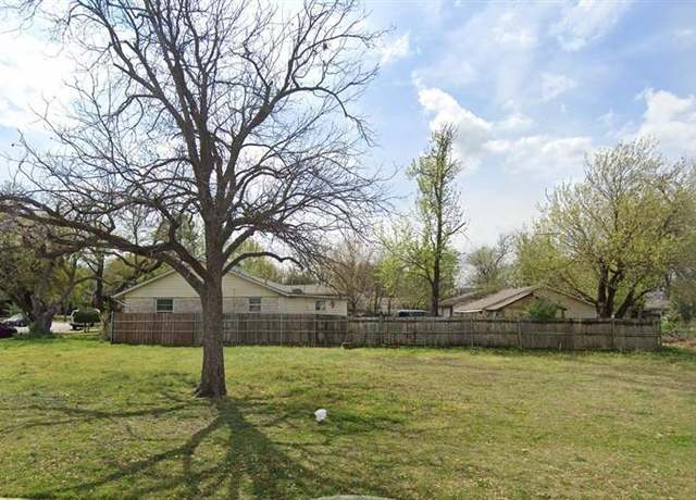 Property at 2900 Ryan Ave, Fort Worth, TX 76110