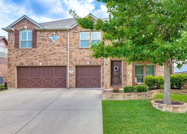 Property at 323 Trakehner Trl, Celina, TX 75009, 5 beds, 3.5 baths