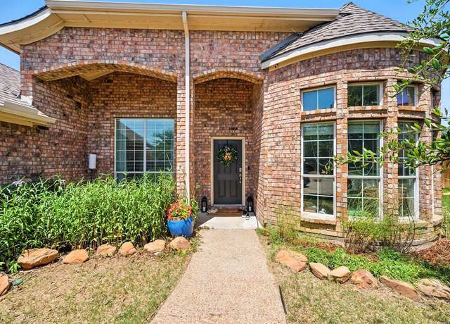 Property at 3079 Lakefield Dr, Little Elm, TX 75068, 4 beds, 2 baths