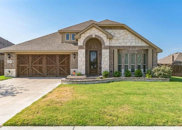 Property at 1208 Richard Pittmon Dr, Desoto, TX 75115, 4 beds, 2.5 baths