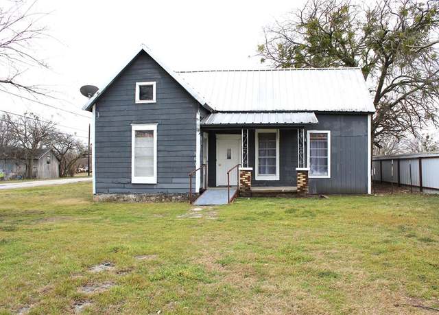 Property at 503 W Mesquite St, Dublin, TX 76446, 2 beds, 1 bath